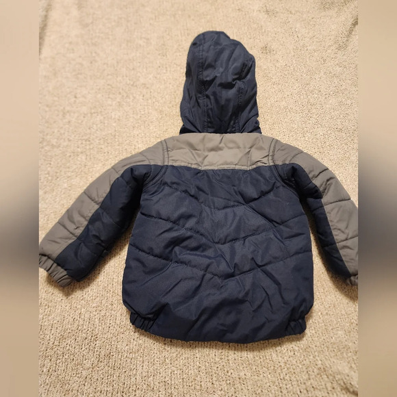 Baby size 12mos winter coat NWOT - Picture 3 of 3